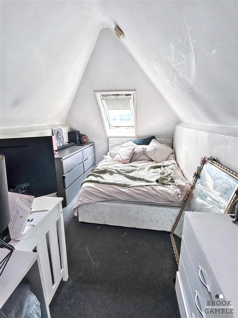 4 Bedroom House. Upwick Road in Eastbourne, East Sussex 27